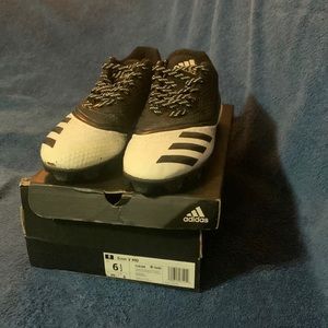 Boy’s Adidas Icon Baseball Cleats